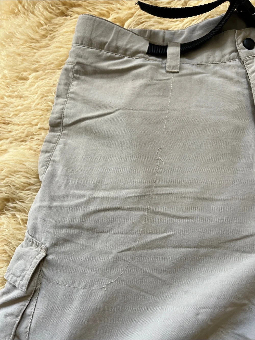 Kavu Men's Light Tan Cargo Shorts with Belt